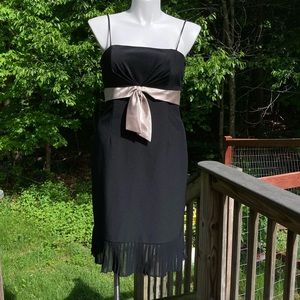 De Laru black and champagne night out dress with pleated hem size 14
